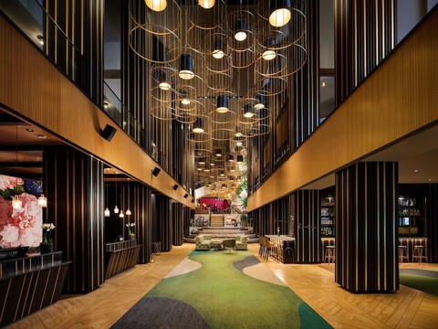 스탈링 애틀란타 미드타운, 큐리오 컬렉션 바이 힐튼