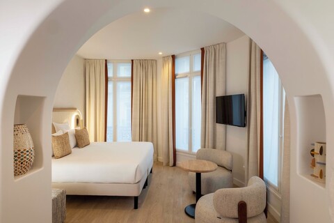 마담 드루오 & 스파 - 오페라