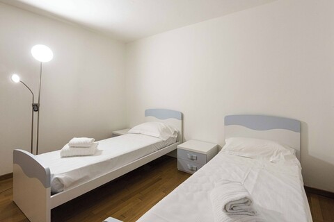 MMega의 올드 시티 네스트