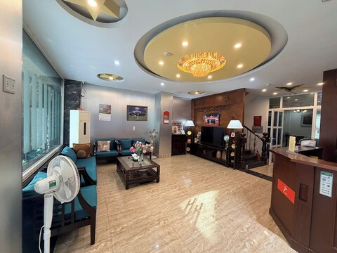 뉴 아멜리 호텔