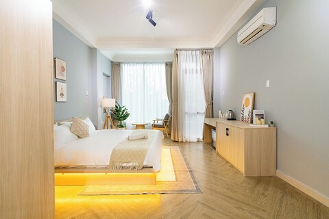 칠 힐 호텔 & 홈