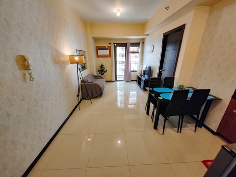 마닐라 베이 뷰 - 1 베드룸, 발코니 있음