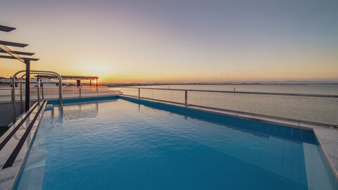 포항 루나오션뷰풀빌라