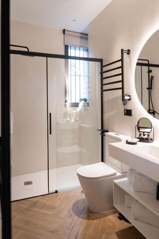 라스 아미라스 홈즈 컬렉션