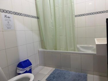 Group-Friendly Private Room with Bunk Beds - NO PARKING