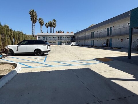 트래블 인 모텔