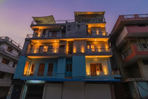 FabHotel Elegant Stay