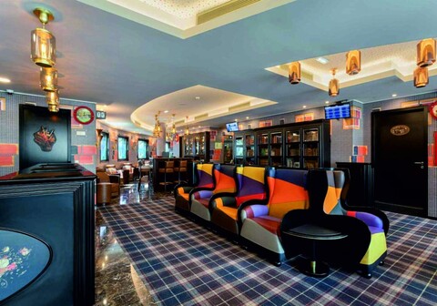 호텔 재규어 오포르투 – 메트로 근처, 무료 주차 가능, 공항과 호텔 간 무료 셔틀 서비스 제공 (오전 7시부터 오후 8시까지)