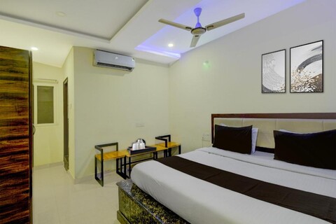 Super Collection O Bongloor X Road Formerly Sharan Inn