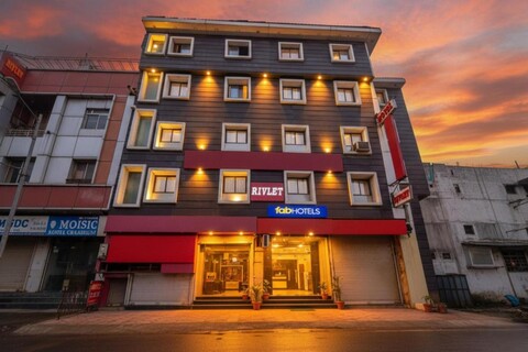 FabHotel The Rivlet Central Delhi