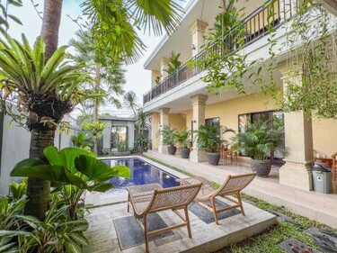 Kayu Tulang - Island Boy Guesthouse Prime Canggu