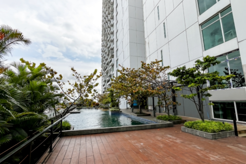 Alpine Room at TreePark City Apartment