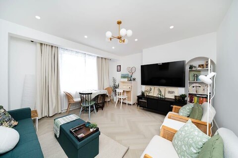 런던 남서부에 위치한 2베드룸 독채