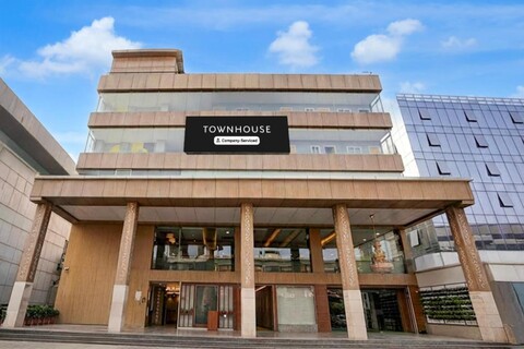 Super Townhouse ORR Marathahalli Formerly Krishna Boutique