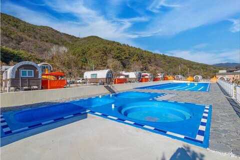 Oksu Hot Spring Camping Land