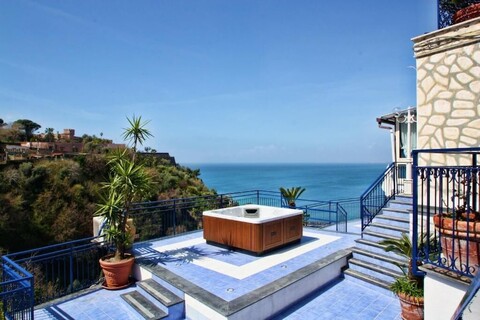 홀리데이 비코 에퀸세