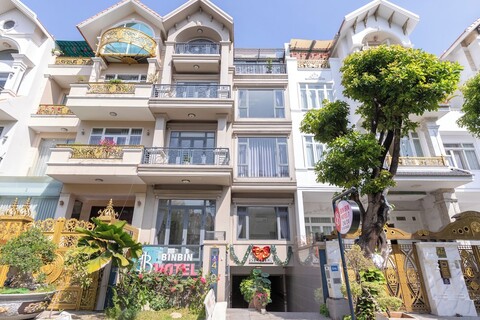 빈빈 호텔 7 - 톤 둑 탕 대학 근처