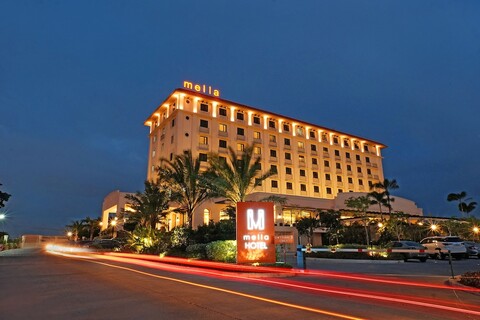 멜라 호텔 마닐라, NAIA 공항 근처