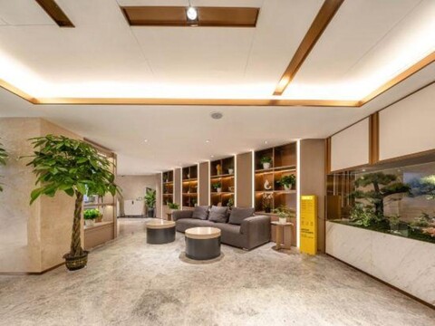 Lavande Hotel (Nanjing Railway Station Hongshan Forest Zoo)