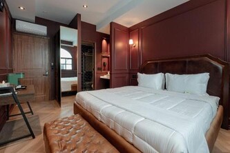 The Ruby Suite luxury room