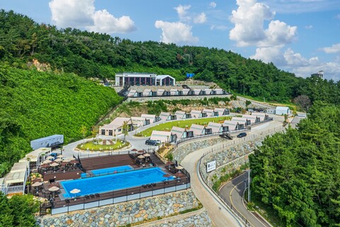 여수 뮬리아인글램핑&풀빌라