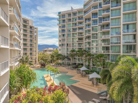 만트라 트릴로지