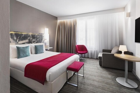 파리 이스트 사이드 하우스, 래디슨 인디비주얼스 멤버