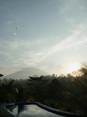 De Silaa House & Pool