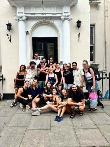 어바니 호스텔 런던, 18-40세