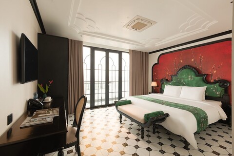 씨라우 호텔 닌빈 - 고대 지구에 자리한 보석