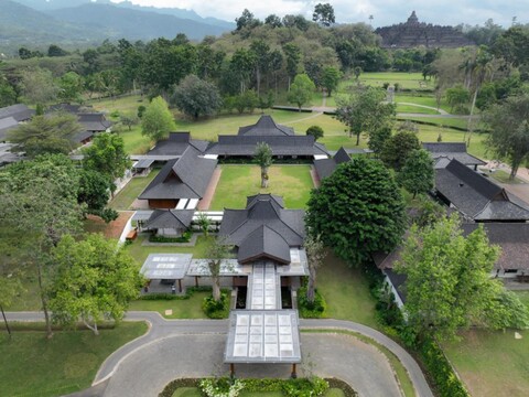 Manohara Borobudur Cultural Center