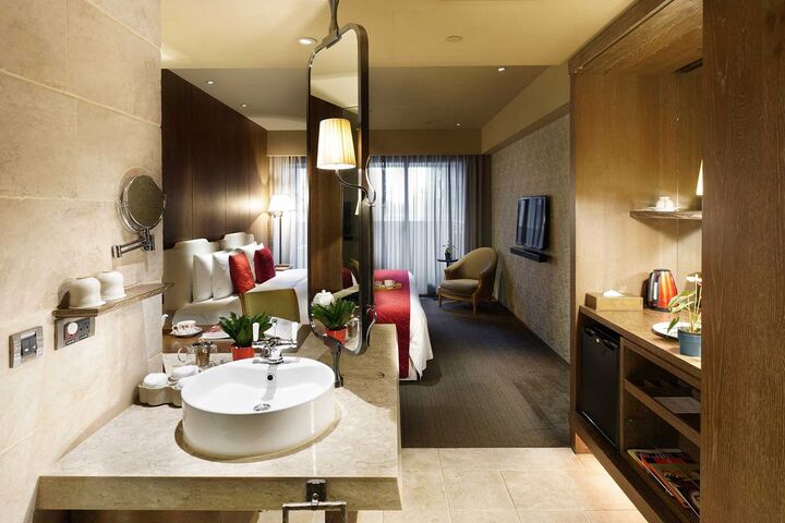 room detail thumbnail 0