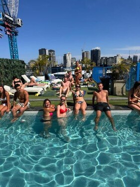 시티 백패커스 HQ