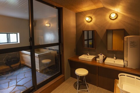 쿠사츠 온천 에이다야