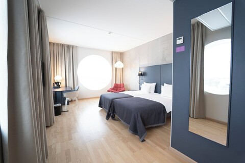 퀄리티 호텔 스트로베리 아레나