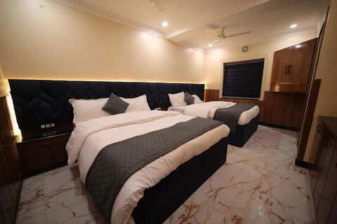 Hotel De Romana Near Jama Masjid Gate No.1