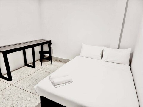 미트르 인 카오산