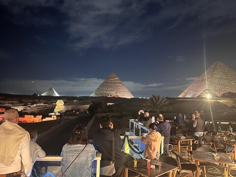 더 게이트 호텔, 피라미드 및 스핑크스 전망