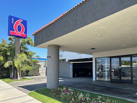 스튜디오 6 스위트 가데나, 캘리포니아