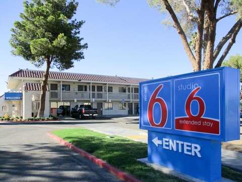 스튜디오 6 바스토, 캘리포니아