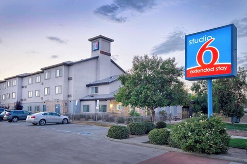 스튜디오 6 베이커스필드, 캘리포니아