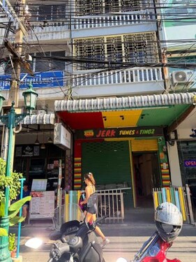 The Green Bean Hostel Khaosan