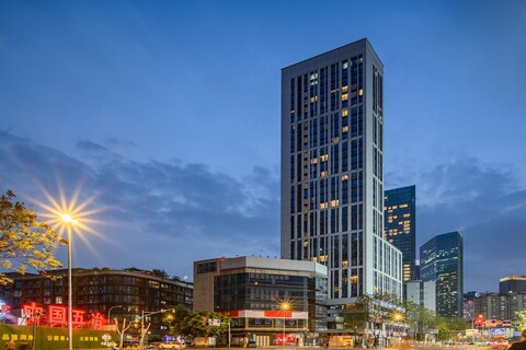유위에 고층 아파트먼트, 춘시 로드
