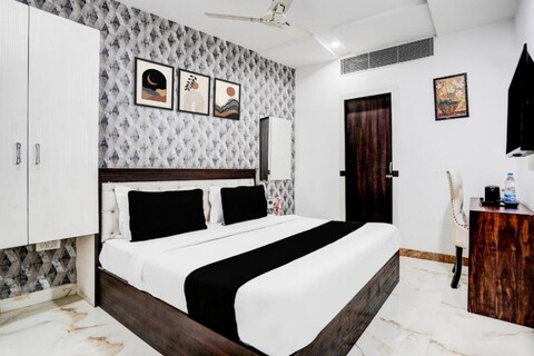 Townhouse by OYO Golden Temple Amritsar Formerly A Star