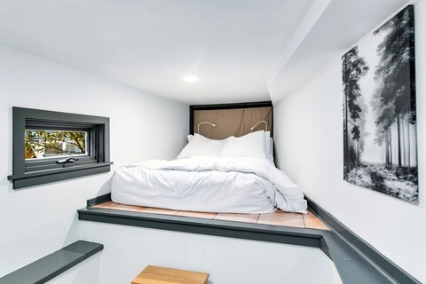 몬트레이크 스파이트 하우스