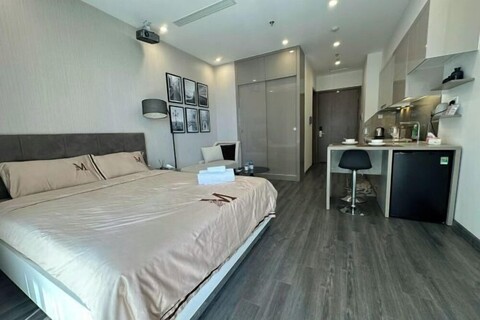 Ember Housing - Vinhomes Smart City Luxury Apartment Ha Noi