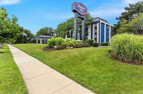 햄프턴 인 시카고 / 네이퍼빌