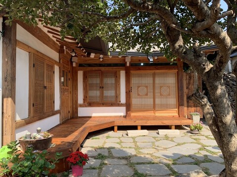 전주 한옥 데미샘 1937
