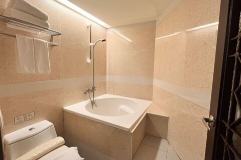 Guide Hotel-Xinyi Branch（Ex HolyPro Hotel）