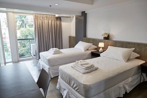 5880 엔리케즈 레지던스